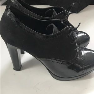 Tahari Heels Suede and Patent Leather